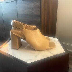 Vince Womens Niara Cappuccino Block Heel Slingback US 10 M